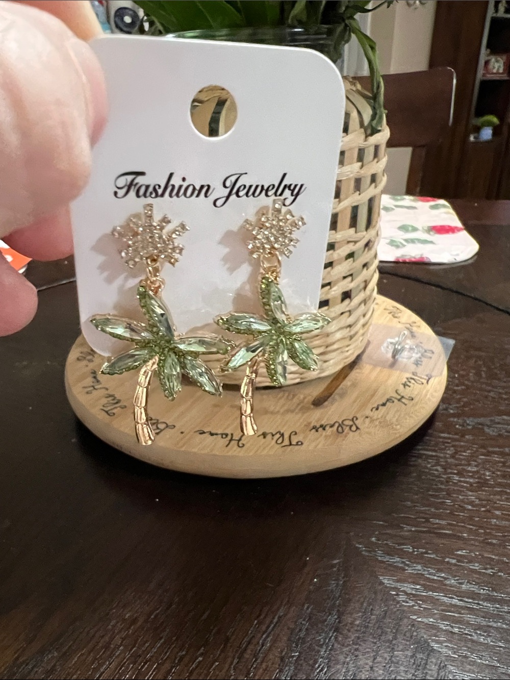 New Fashion Jewelry Gold-Tone Palm Tree Earrings with Green Crystals